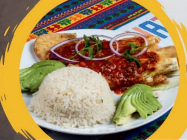 Pacayas Envueltas en Huevo.
