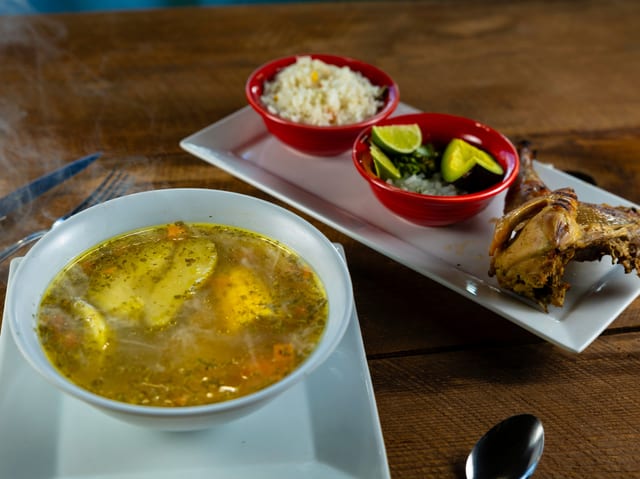 Caldo De Gallina.